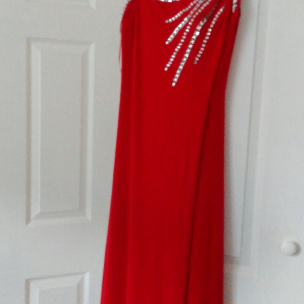 Evening Gown/Prom/Wedding/Holiday wear